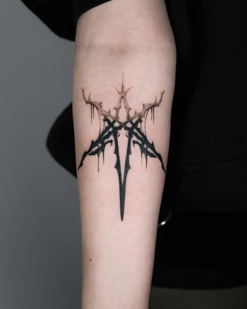 The Story Behind the BMTH Band Logo: Symbolism, Evolution & Impact 6 bmth band logo - Bring me the horizon band logo